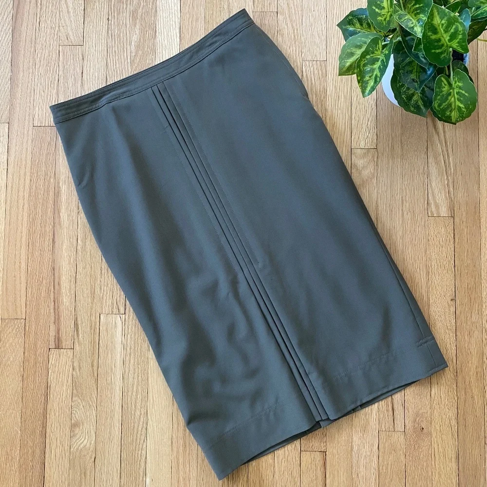 Club Monaco Wool Front Pleat Detail Olive‎ Green Midi Pencil Skirt Size 0
